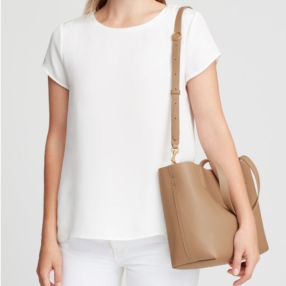CUYANA Small Classic Structured Tote - Pebbled Leather - Picture 5 of 16